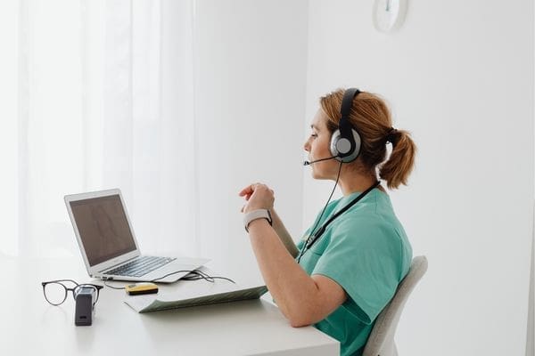 A professional concierge support agent available 24/7.